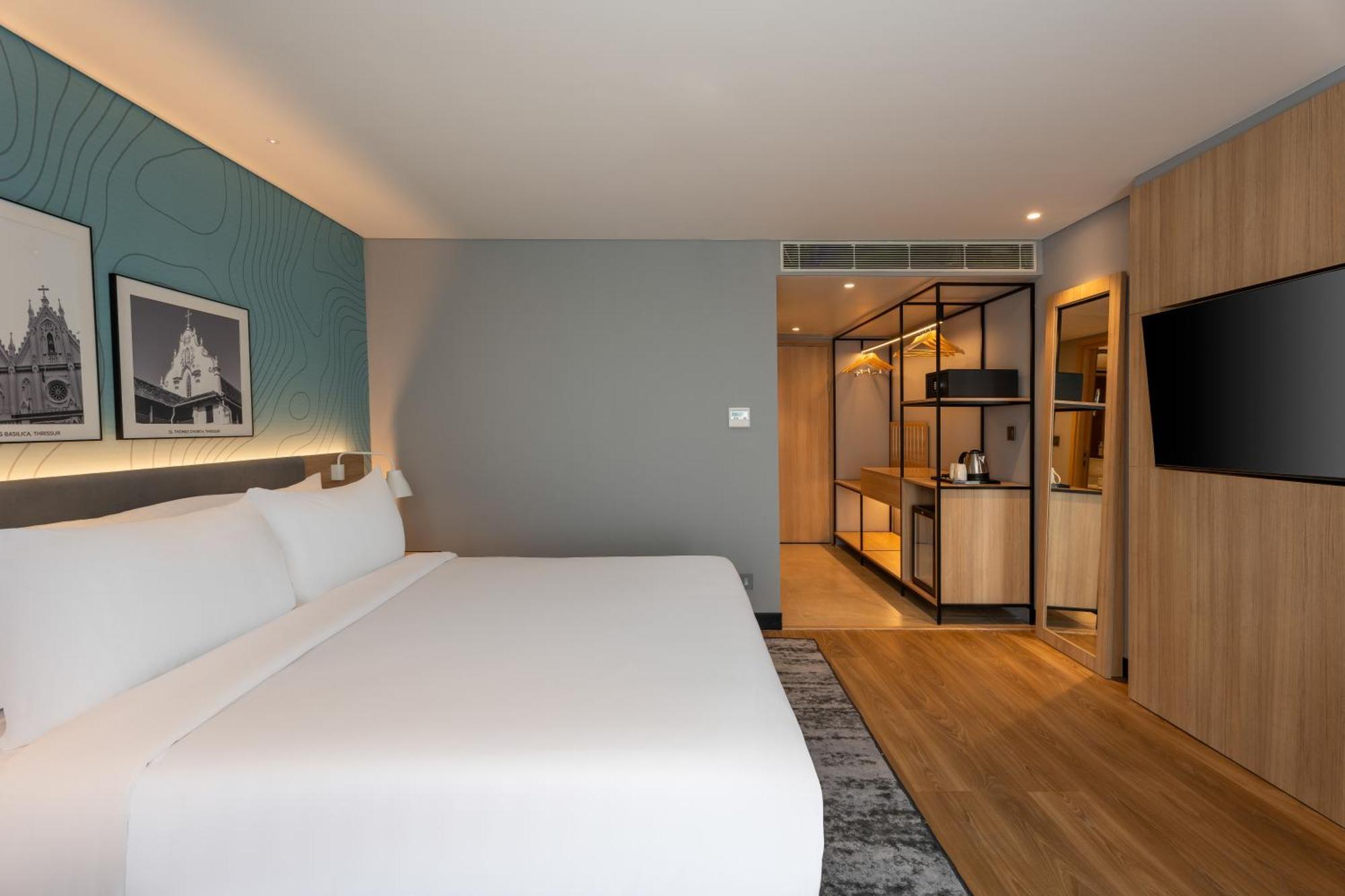 Park Inn & Suites By Radisson Thrissur East Fort ภายนอก รูปภาพ