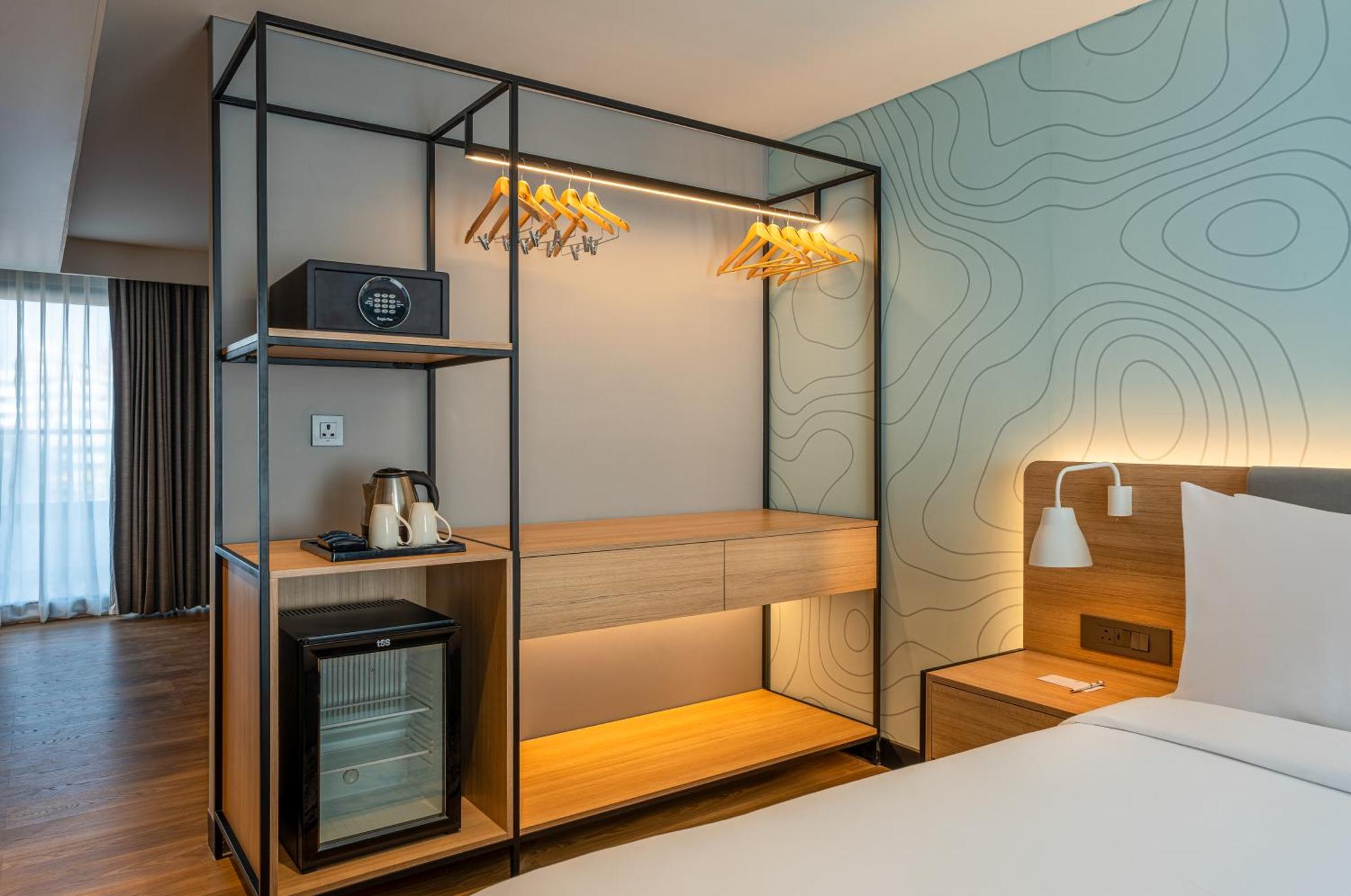 Park Inn & Suites By Radisson Thrissur East Fort ภายนอก รูปภาพ