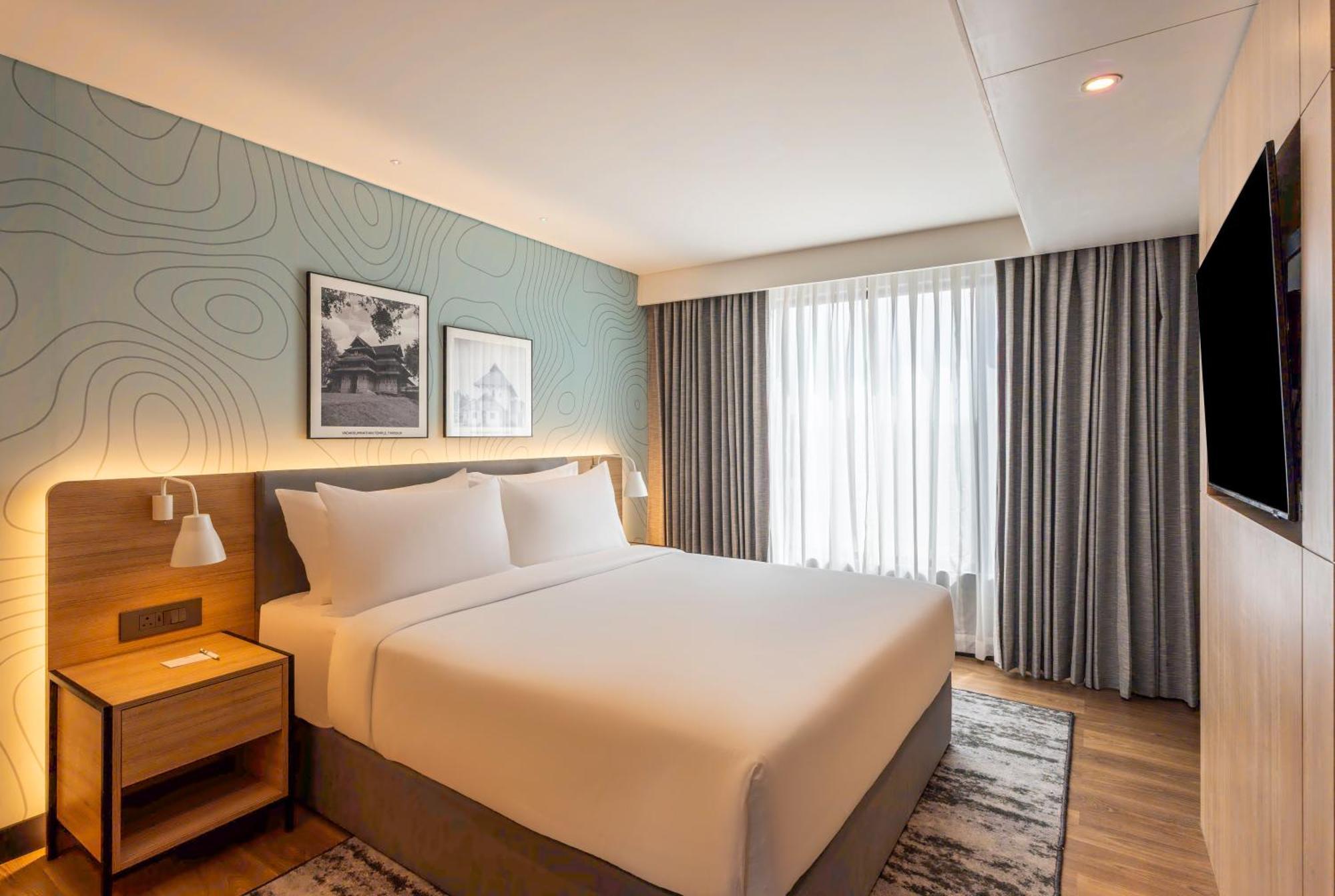 Park Inn & Suites By Radisson Thrissur East Fort ภายนอก รูปภาพ